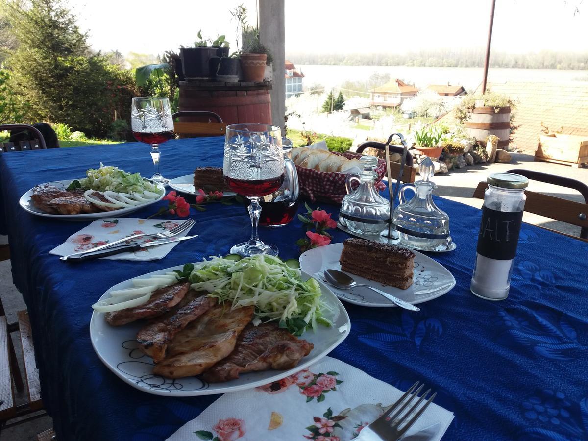 Hostelche Guest House Semendire Dış mekan fotoğraf