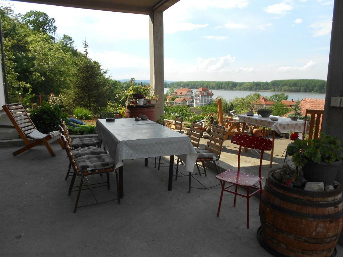 Hostelche Guest House Semendire Dış mekan fotoğraf